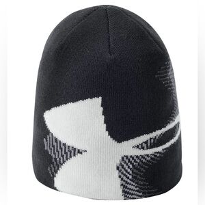 Under Armour Boys Black and White Knit Hat